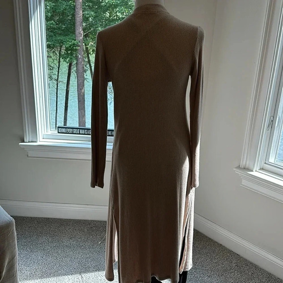 NWOT Gibsonlook Long Tan Ribbed Duster, Medium, Never Worn - Picture 4 of 6